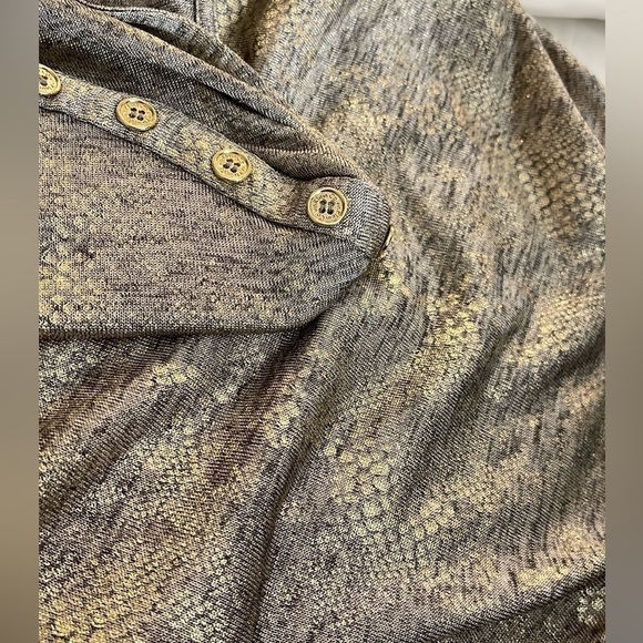 Calvin Klein NWT Snakeskin Silver Gold Shimmer Tank Top Size M - Picture 7 of 12